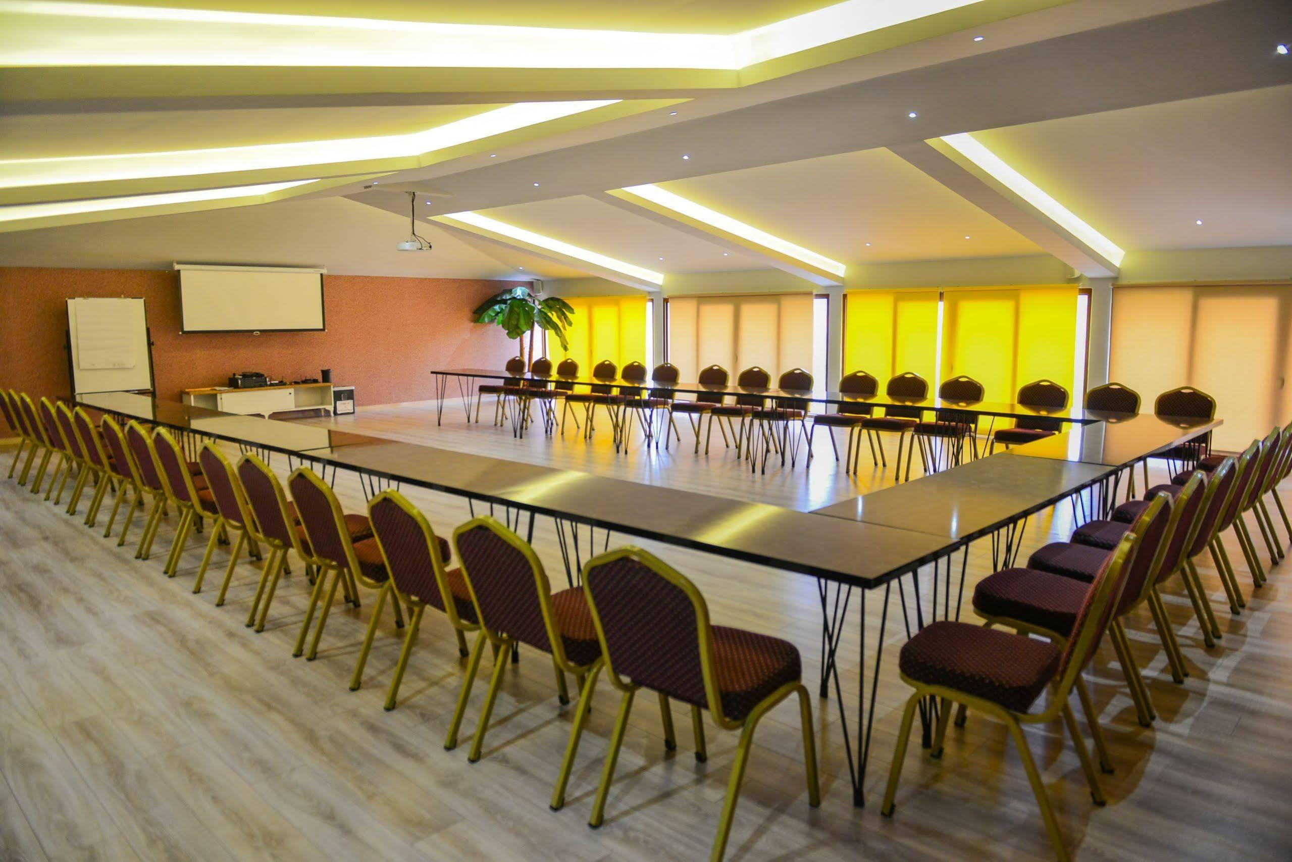 Green House Garden Park Hotel Cumhuriyet Bagian luar foto